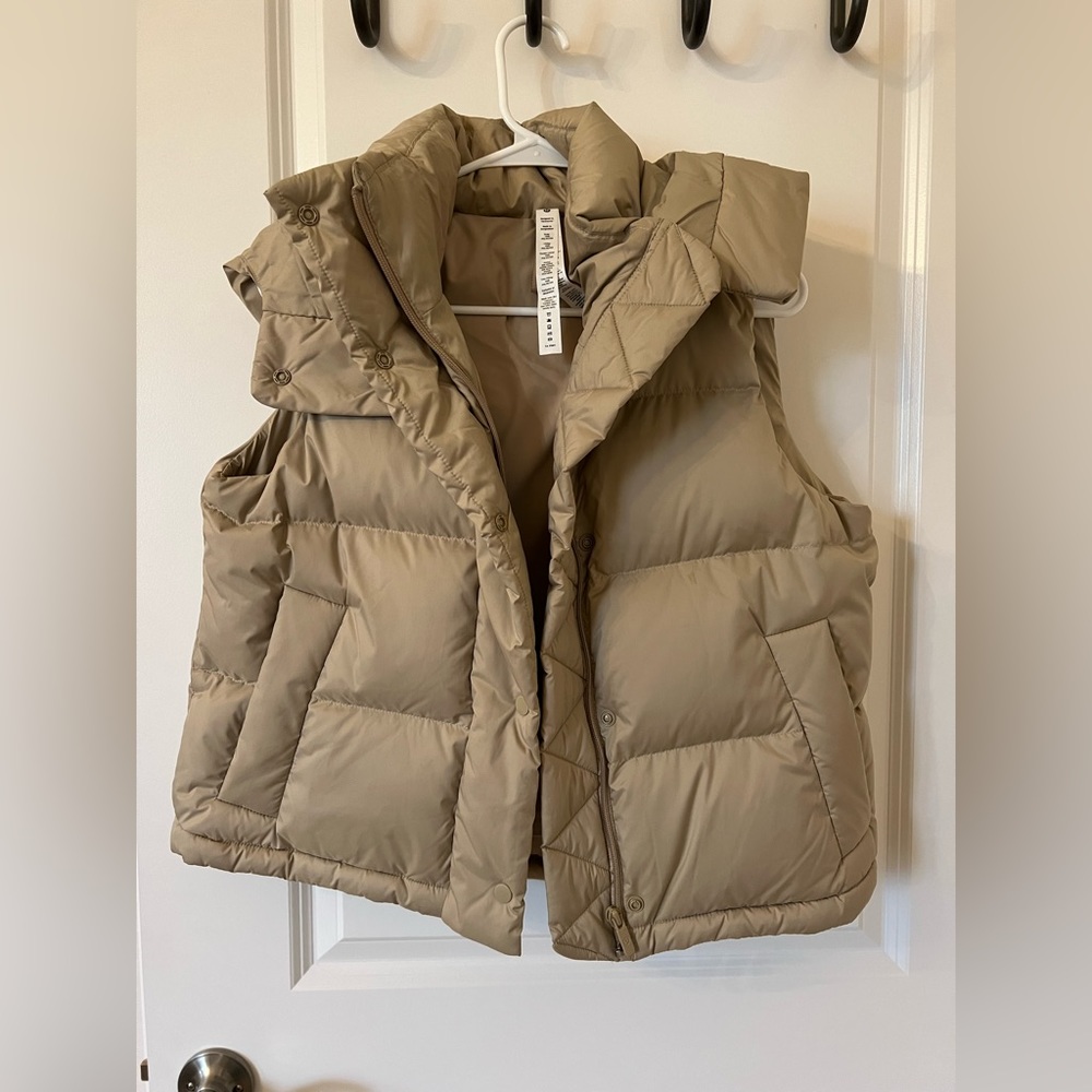 Lululemon Wunder Puff Cropped Vest